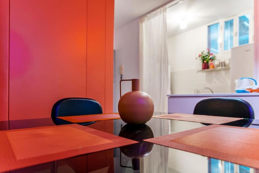 Charming Apartment With Balcony In The Historic Center Neapel Exteriör bild